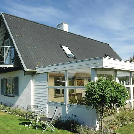 Two-bedroom In Nyaraló *